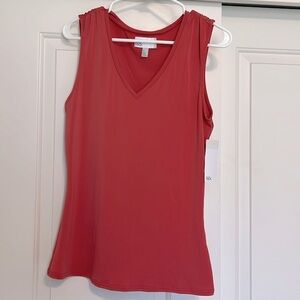 🔹Rust colored tank blouse size M🔹